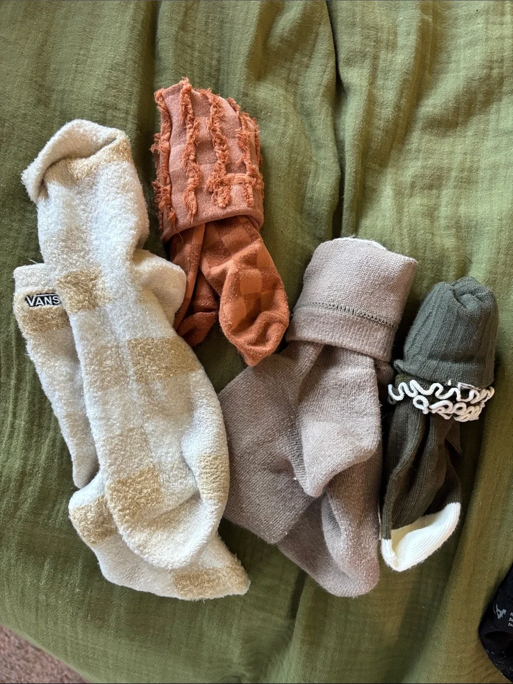 Bundle of 13 socks (vans, lululemon, old navy)